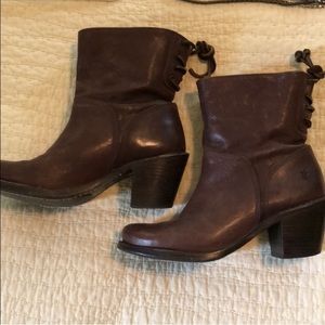 Frye Size 7 Genuine Leather Booties
